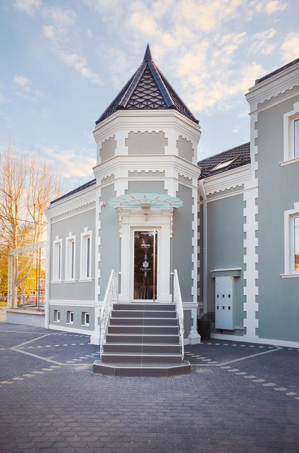 Castello Boutique Hotel Čačak Exteriör bild