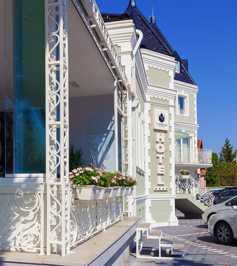 Castello Boutique Hotel Čačak Exteriör bild