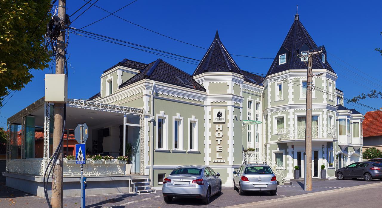 Castello Boutique Hotel Čačak Exteriör bild